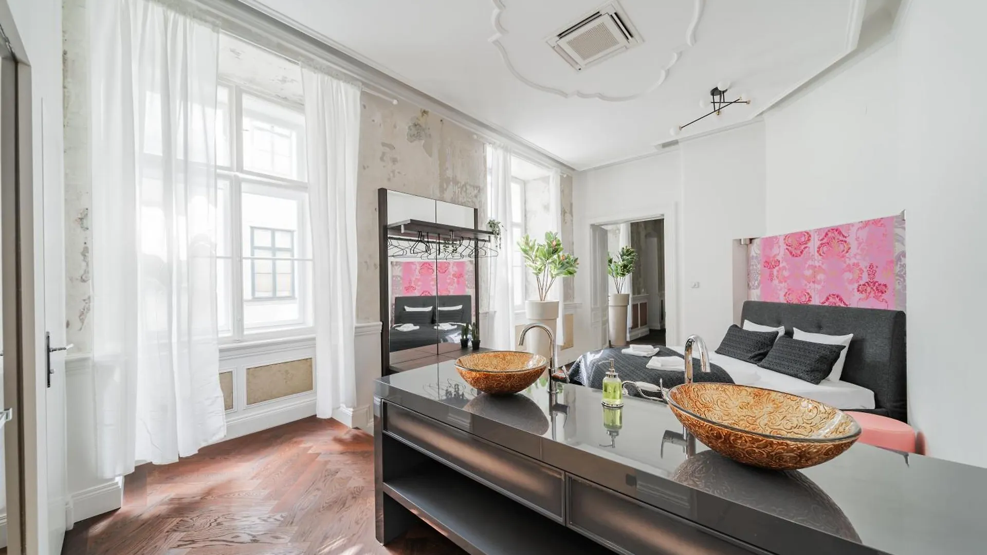 Apartment Luxury Designer Home In Center Of Vienna